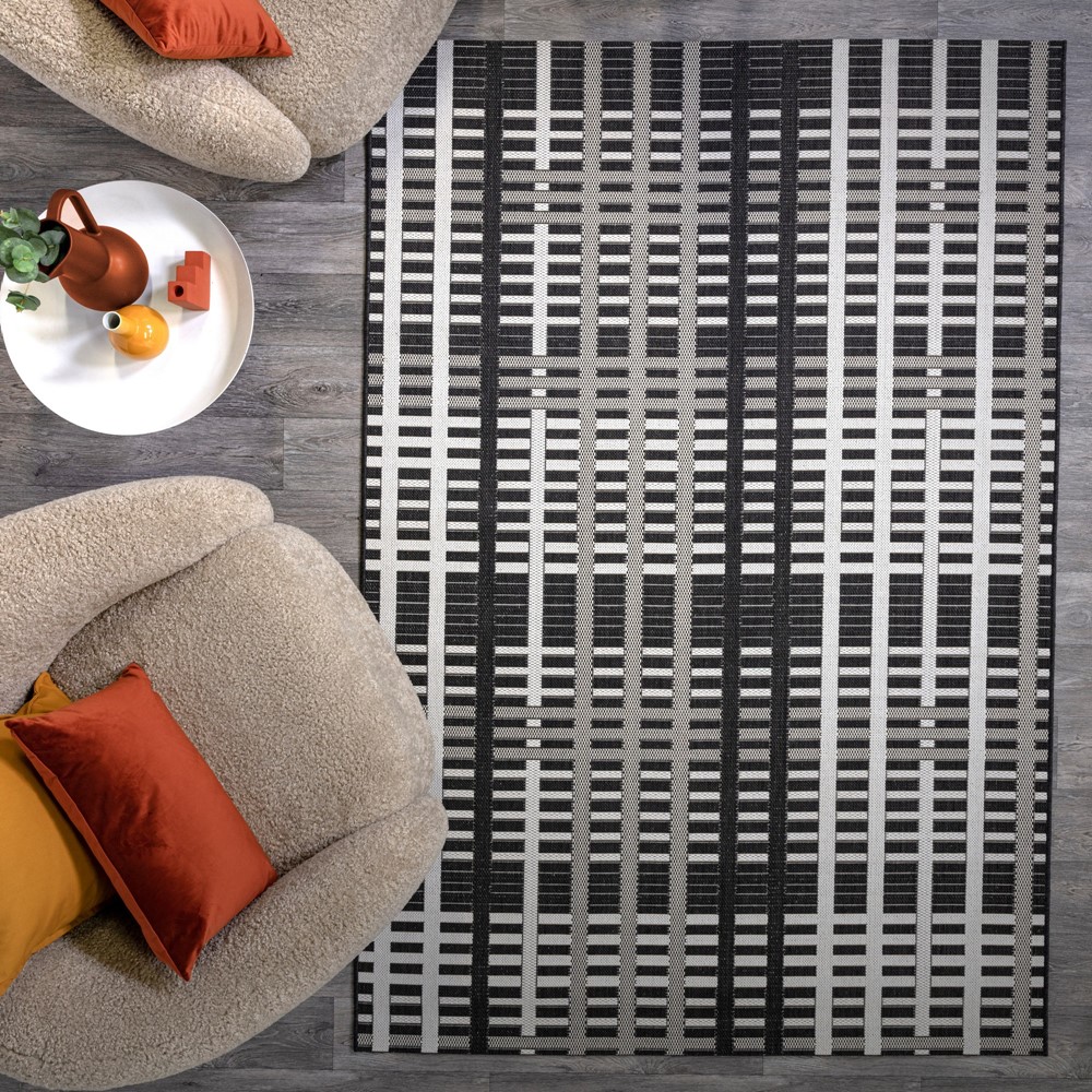 Patio PAT22 Geometric Grid Outdoor Rugs in Black